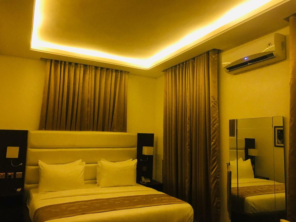 Luxevilla 42 Lekki Buitenkant foto